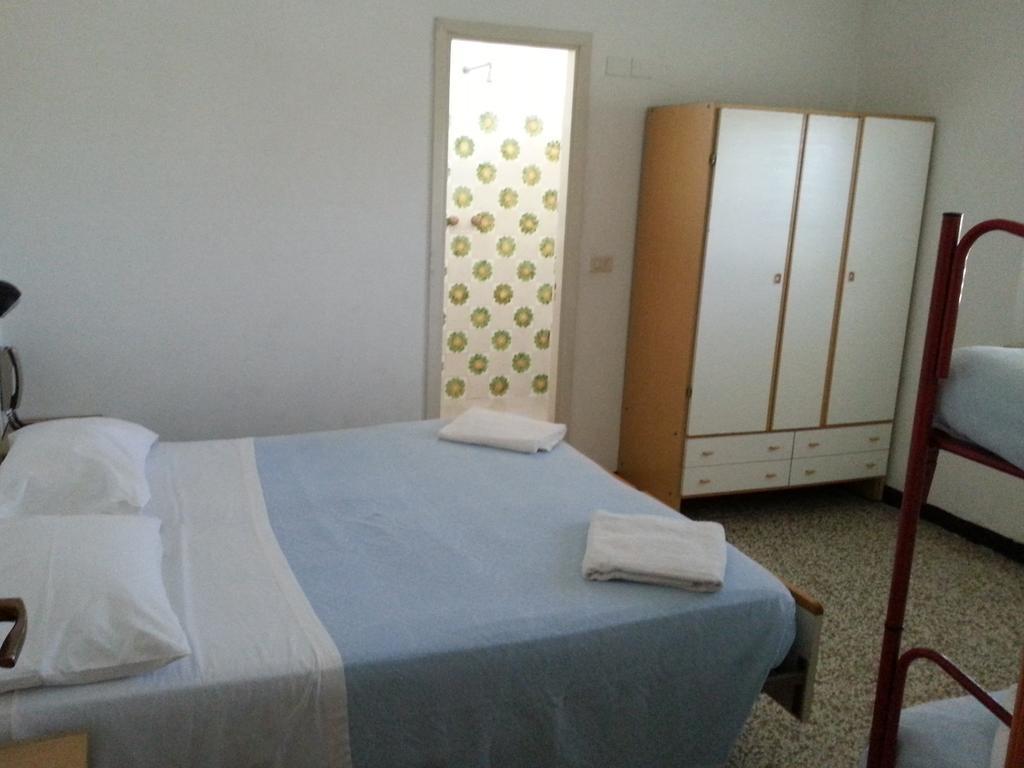 Fiorina Bed&Breakfast - Colazione Fino A Mezzogiorno - Beach Village Gratuito - Aquafan25 Oltremare20 Ριτσόνε Δωμάτιο φωτογραφία