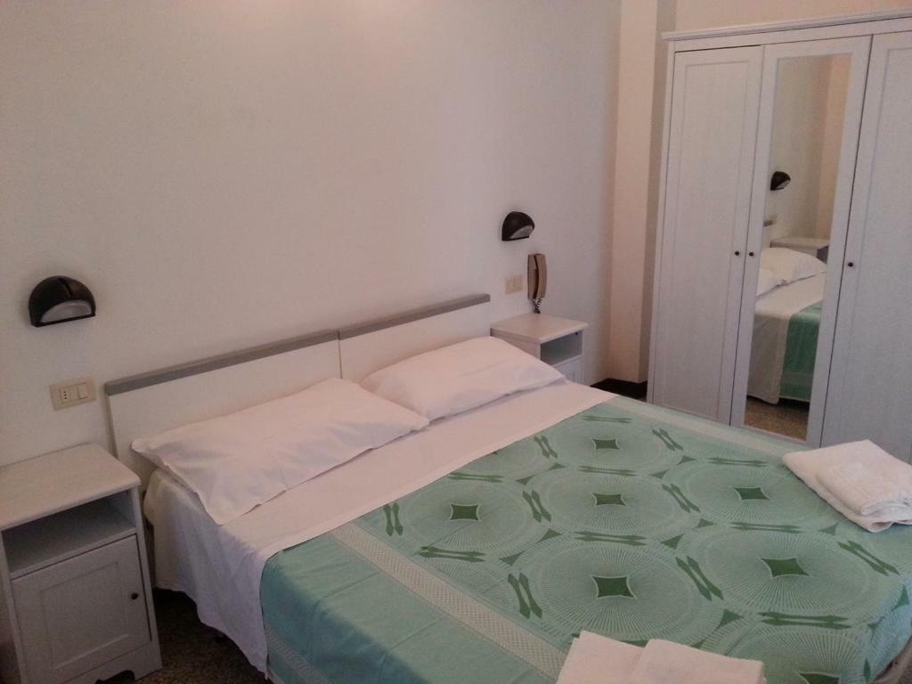 Fiorina Bed&Breakfast - Colazione Fino A Mezzogiorno - Beach Village Gratuito - Aquafan25 Oltremare20 Ριτσόνε Εξωτερικό φωτογραφία